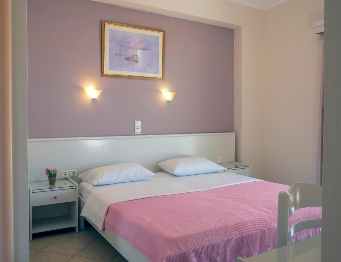 Hotel Loukas Vrachos Paralia Vrachou Exteriör bild