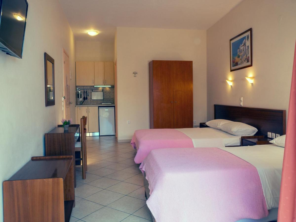 Hotel Loukas Vrachos Paralia Vrachou Exteriör bild