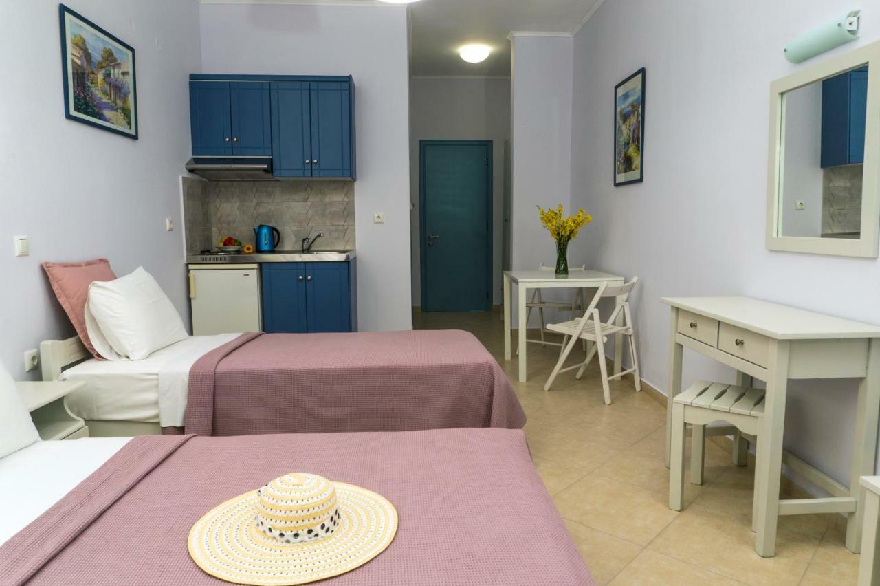Hotel Loukas Vrachos Paralia Vrachou Exteriör bild